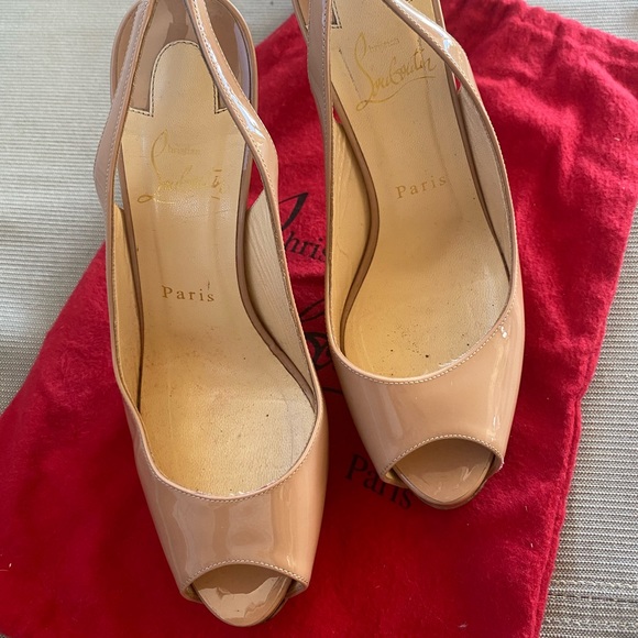 Christian Louboutin PeepToe Slingback pump heels - Picture 2 of 6